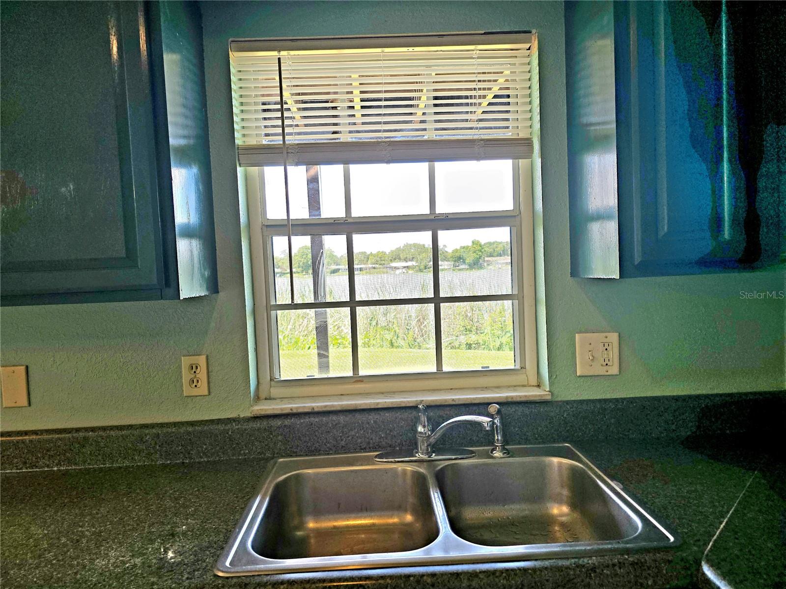 1920 E EDGEWOOD DR #J5, LAKELAND, FL, 33803
