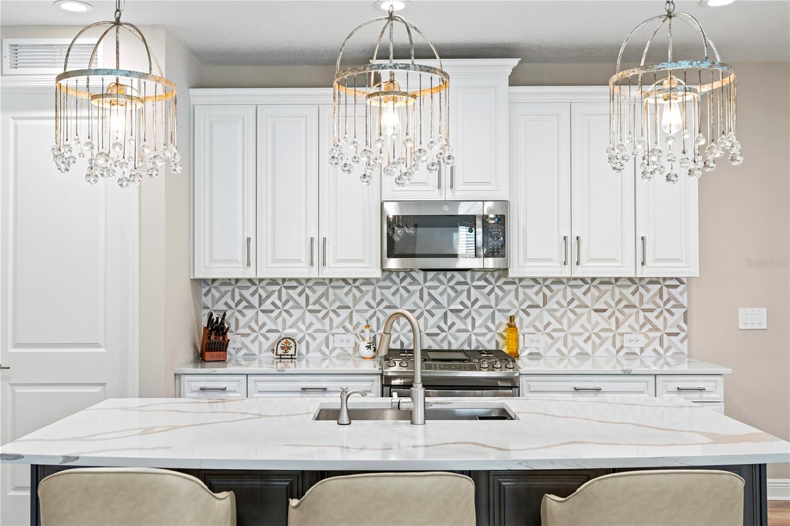 2570 WILD CHERRY PATH, SARASOTA, FL, 34240
