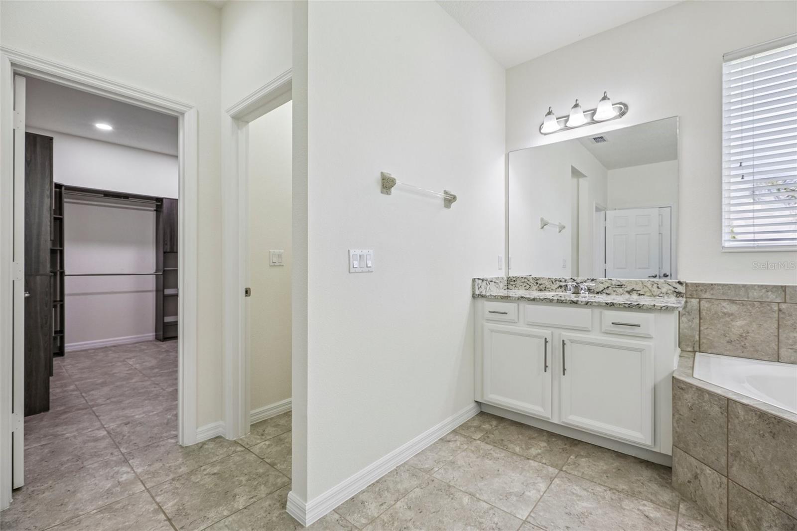 12126 HOMESTEAD PARK LN, ORLANDO, FL, 32824