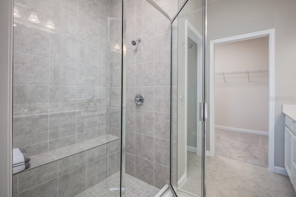 1100 OCEAN LODGE RD, LADY LAKE, FL, 32159