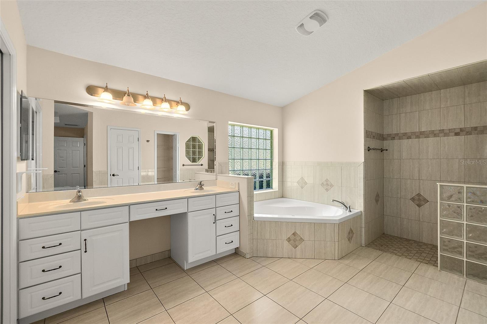 42 BICKFORD DR, PALM COAST, FL, 32137
