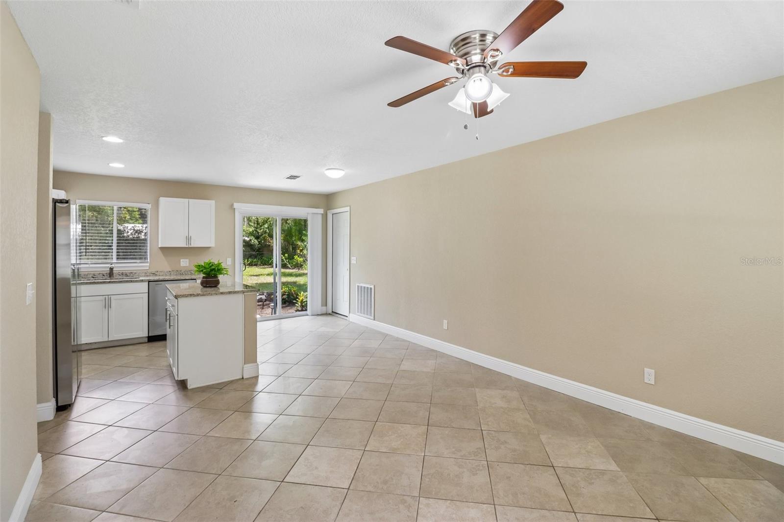 105 N FAIRFAX AVE, DELAND, FL, 32724