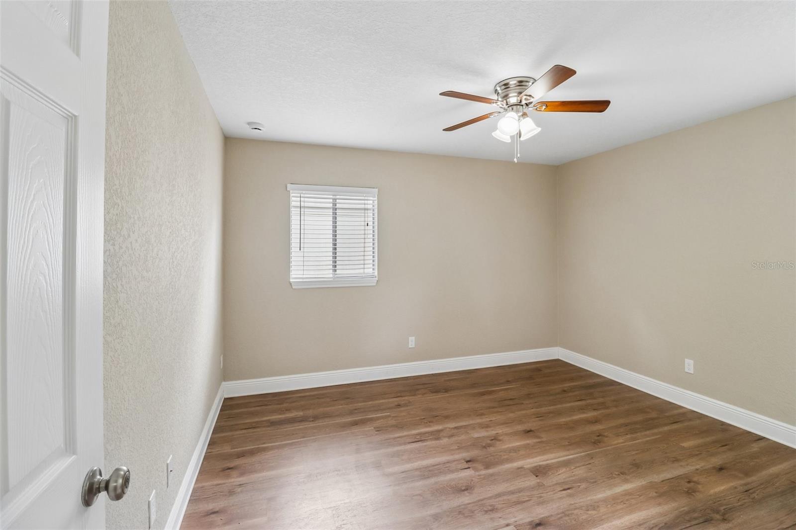 105 N FAIRFAX AVE, DELAND, FL, 32724