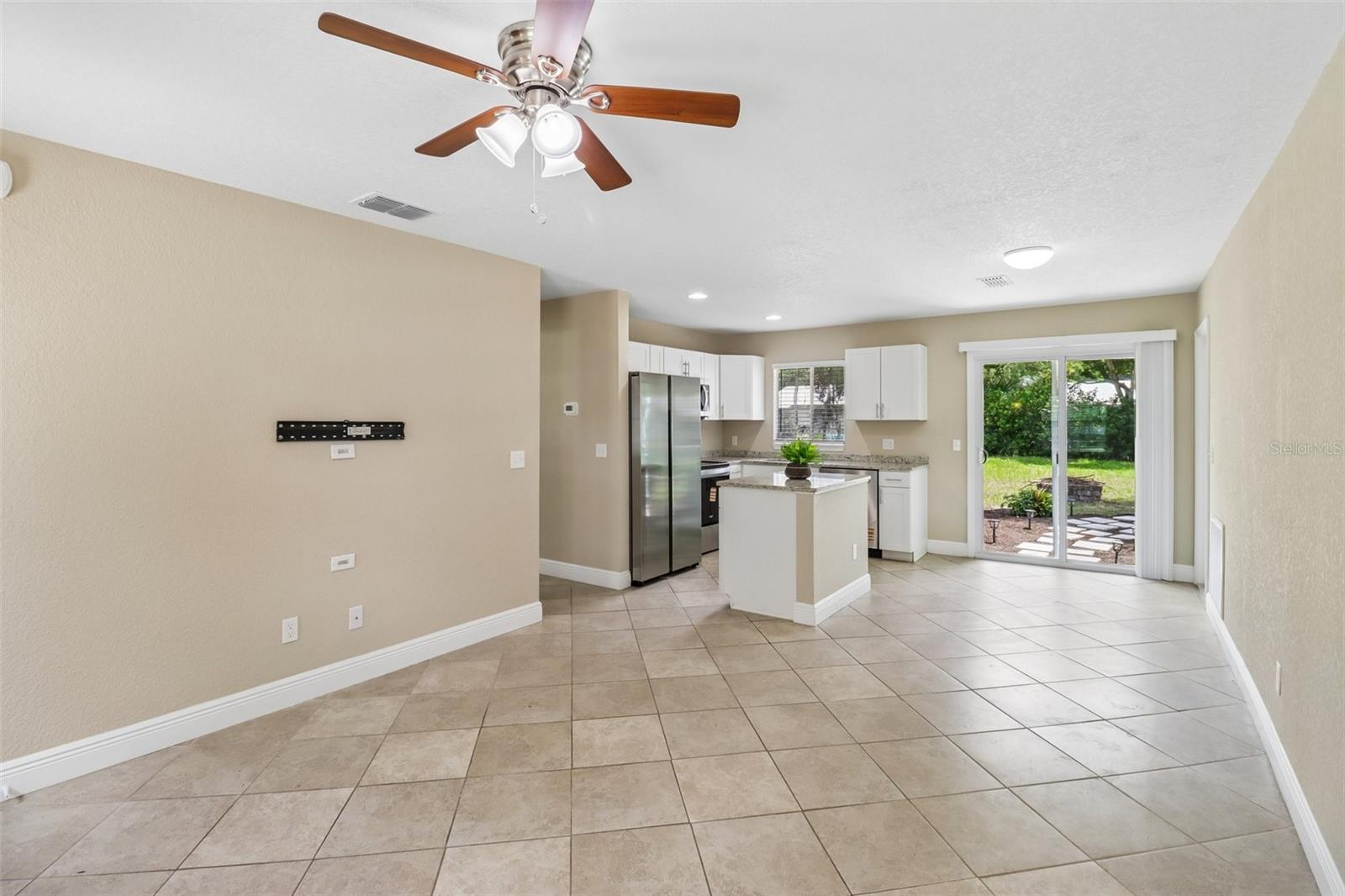 105 N FAIRFAX AVE, DELAND, FL, 32724