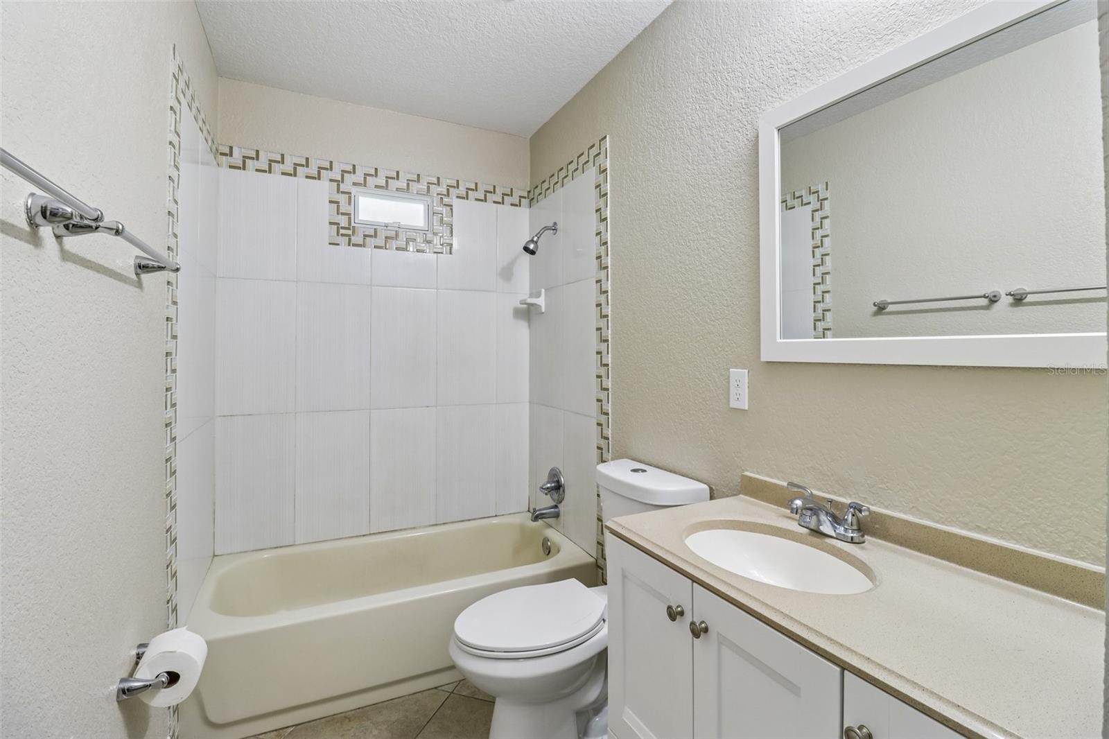 105 N FAIRFAX AVE, DELAND, FL, 32724
