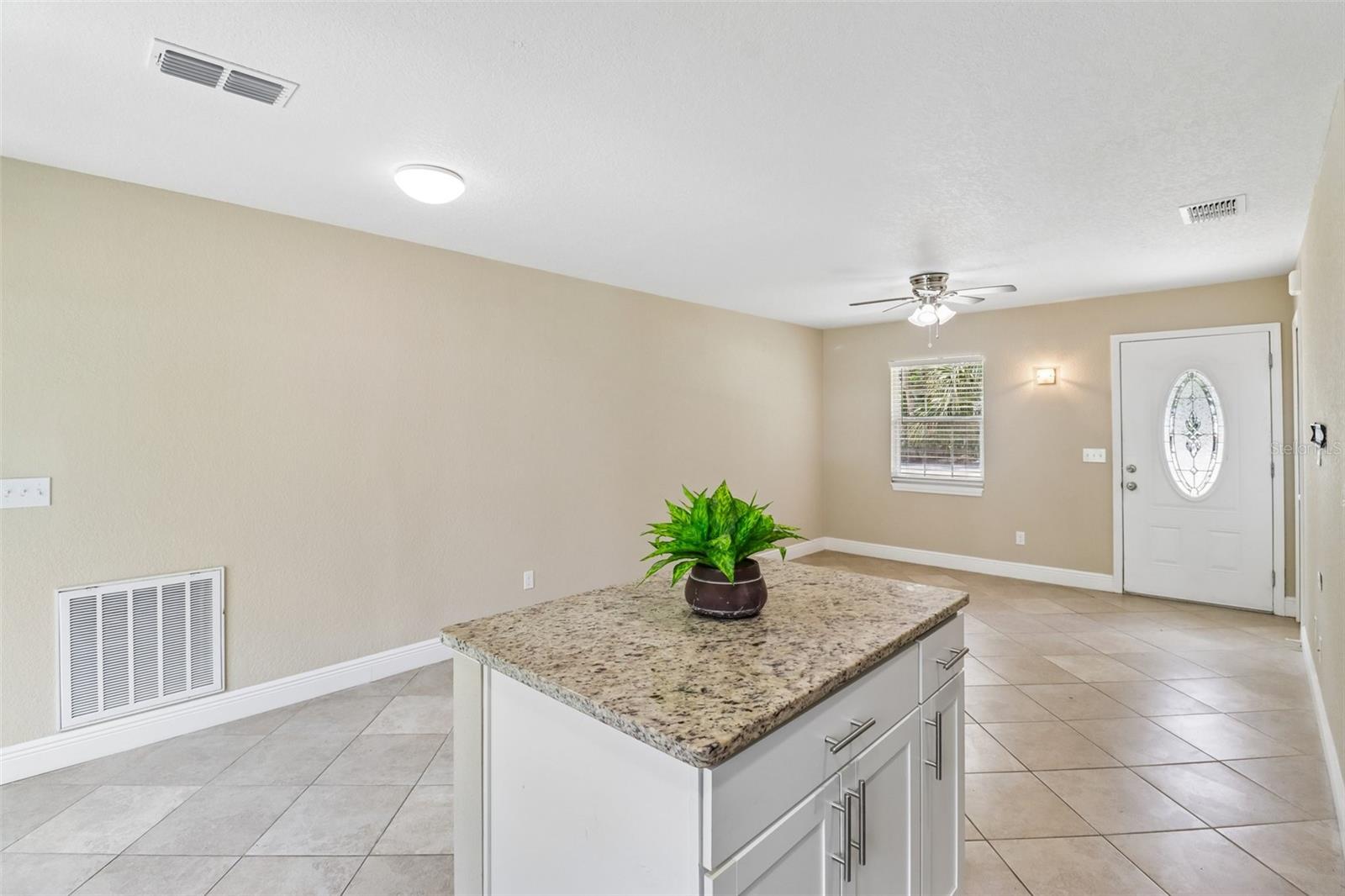105 N FAIRFAX AVE, DELAND, FL, 32724