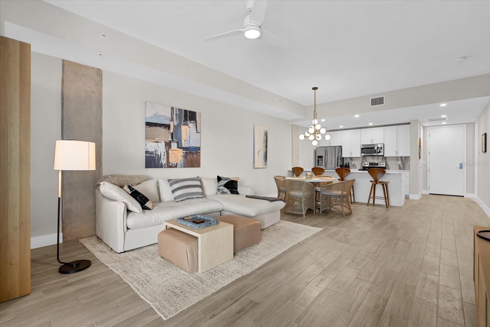 332 COCOANUT AVE #302, SARASOTA, FL, 34236