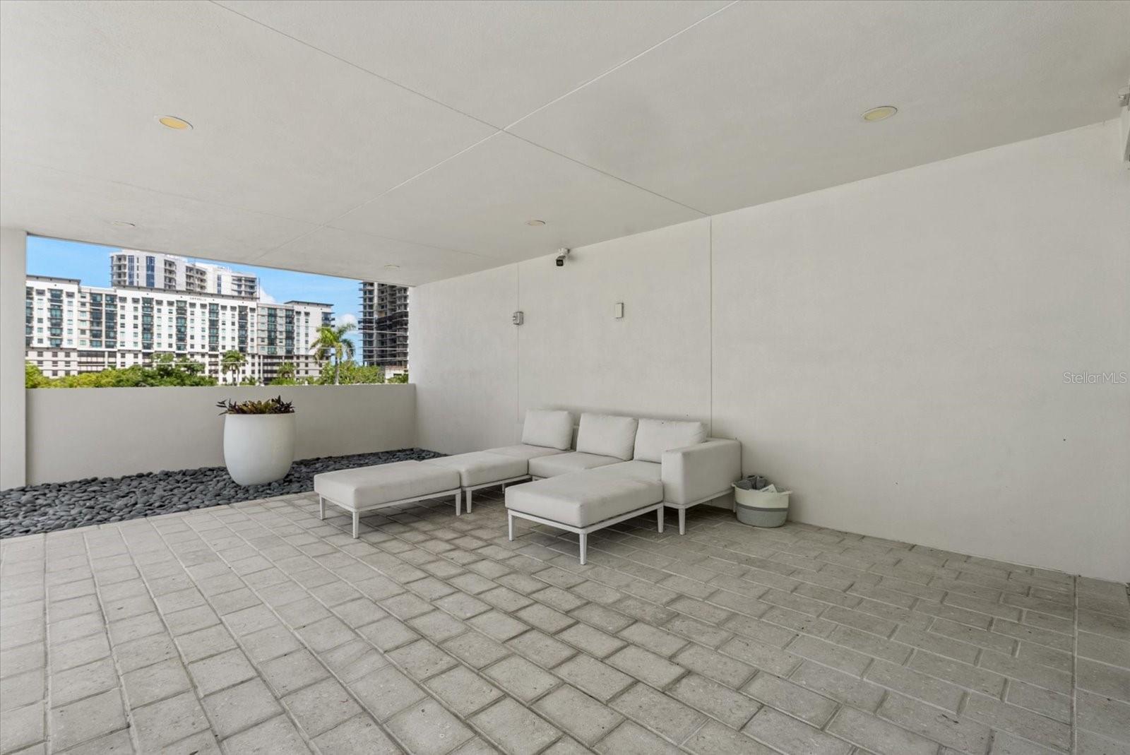 332 COCOANUT AVE #302, SARASOTA, FL, 34236