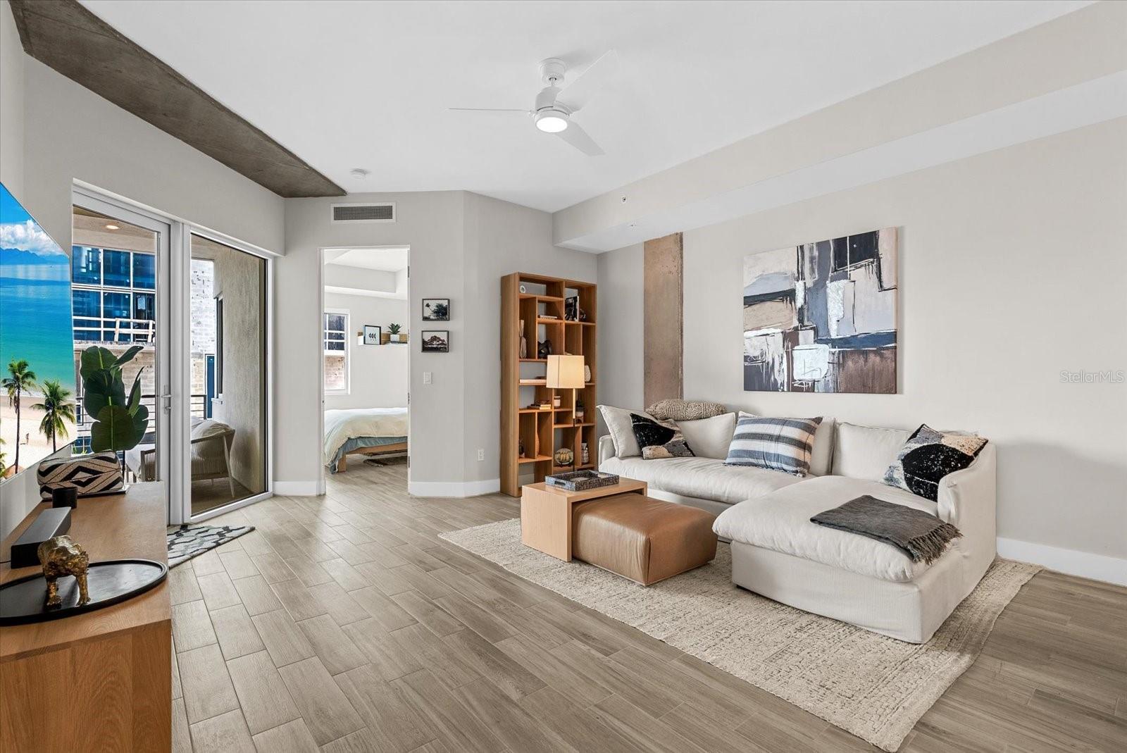 332 COCOANUT AVE #302, SARASOTA, FL, 34236