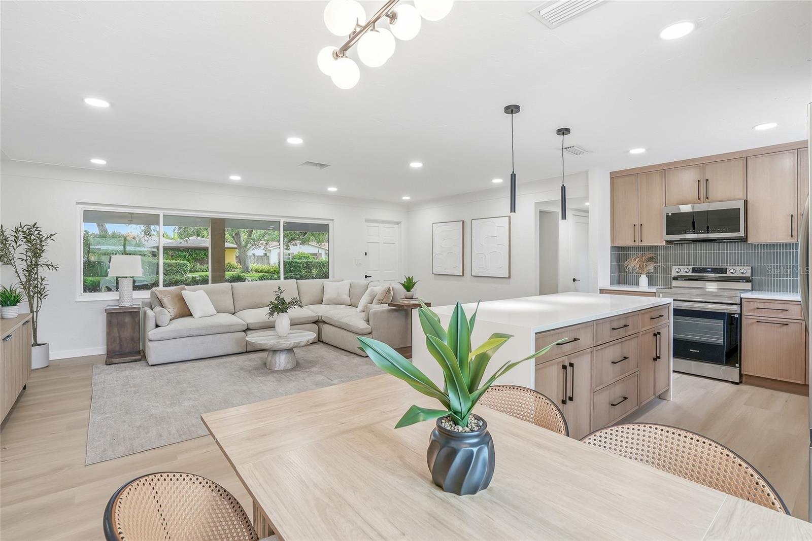 6470 26TH AVE N, ST PETERSBURG, FL, 33710