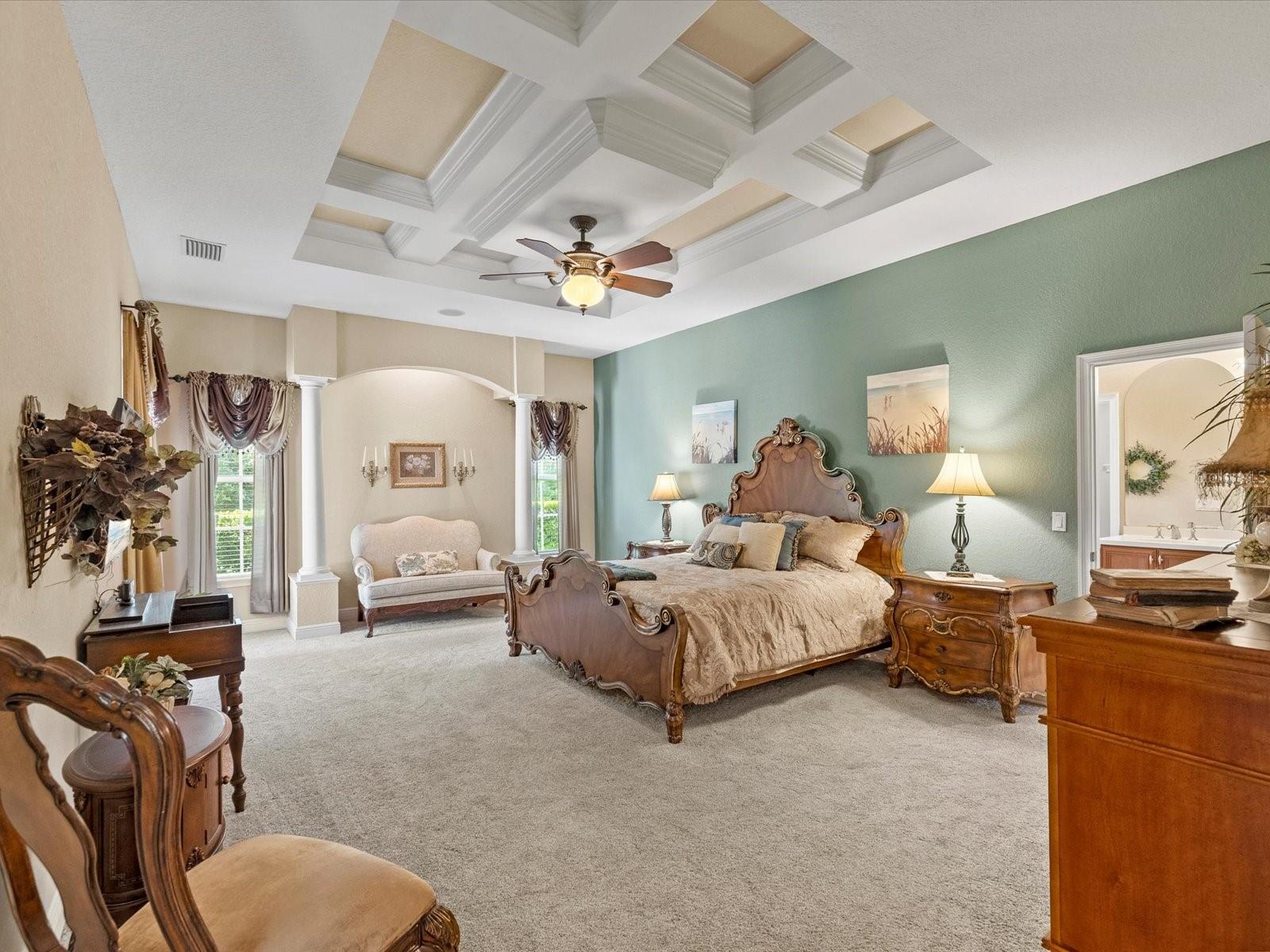 19617 EAGLE CREST DR, LUTZ, FL, 33549