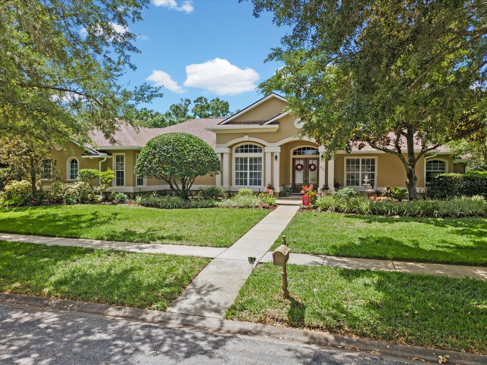 19617 EAGLE CREST DR, LUTZ, FL, 33549
