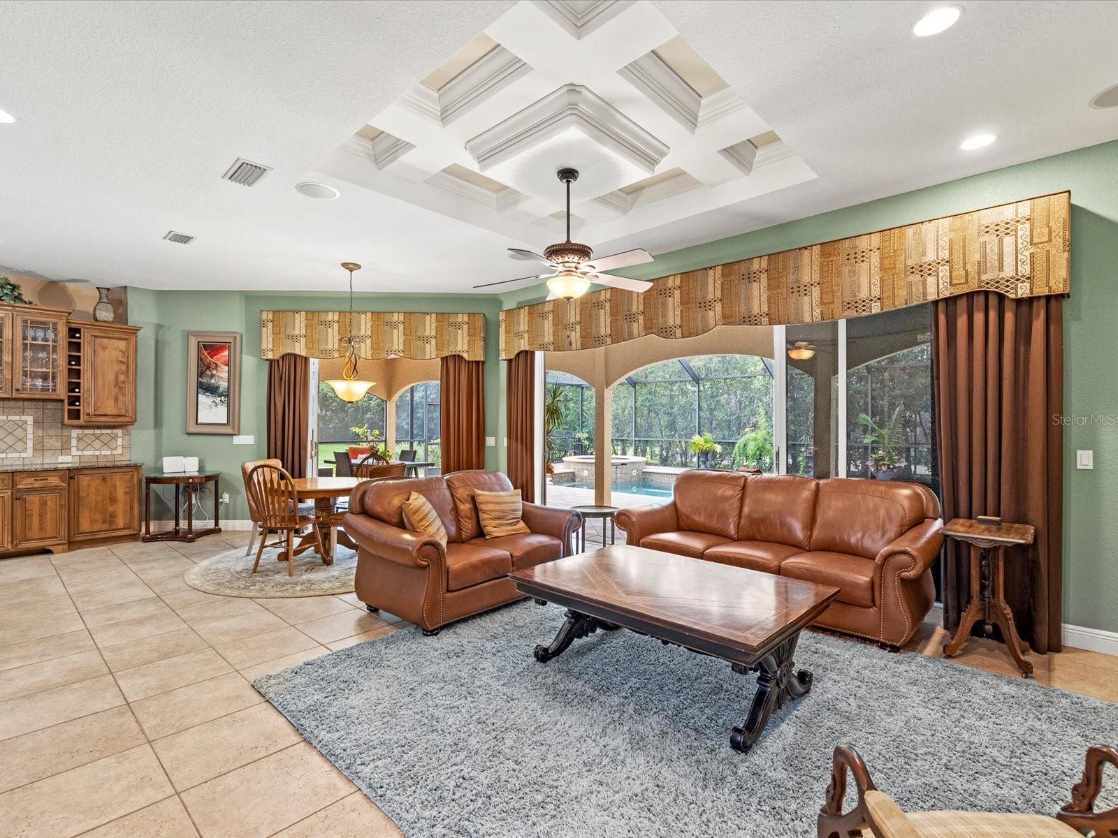 19617 EAGLE CREST DR, LUTZ, FL, 33549