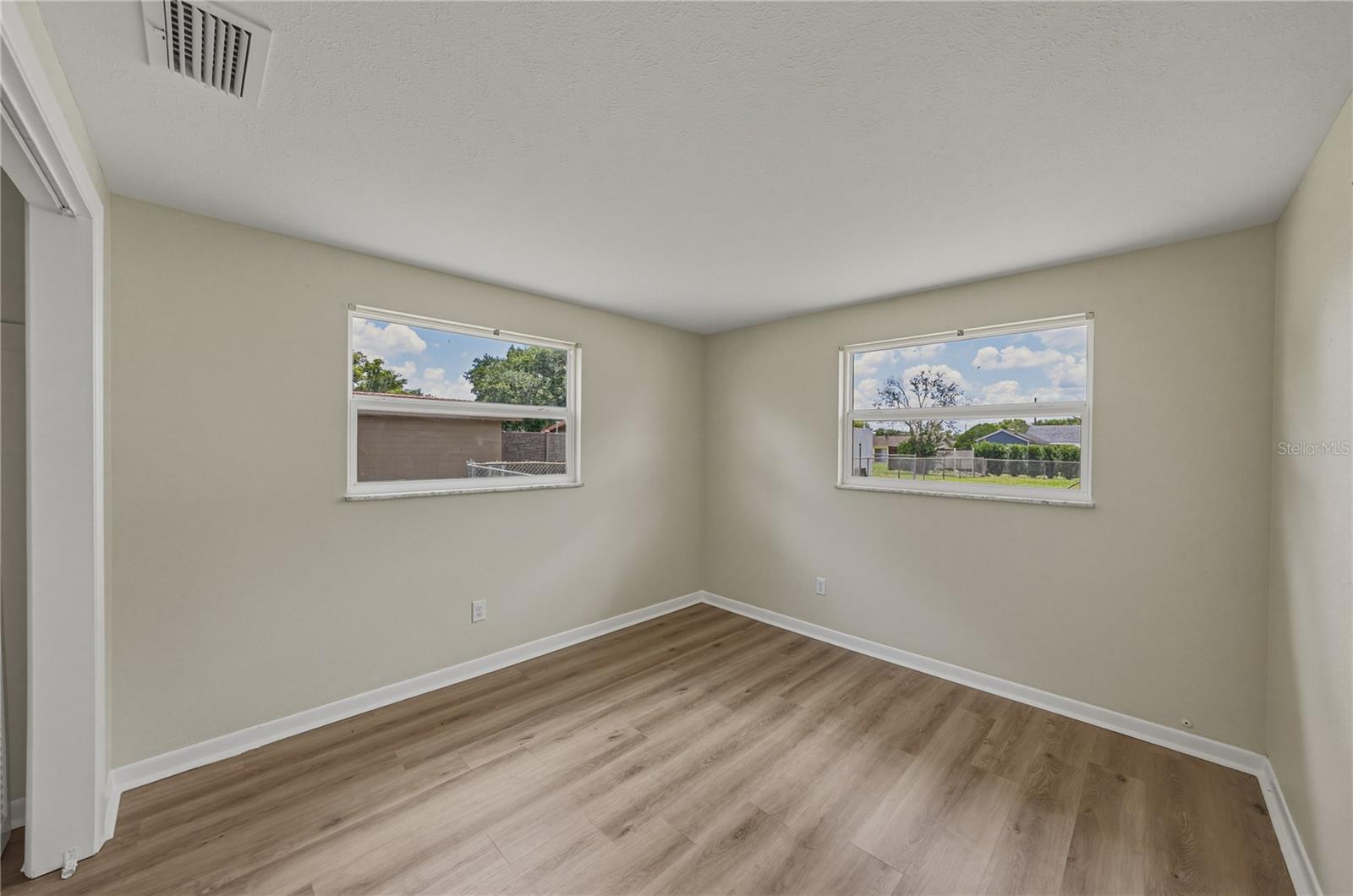 37136 MANDARIN AVE, ZEPHYRHILLS, FL, 33541