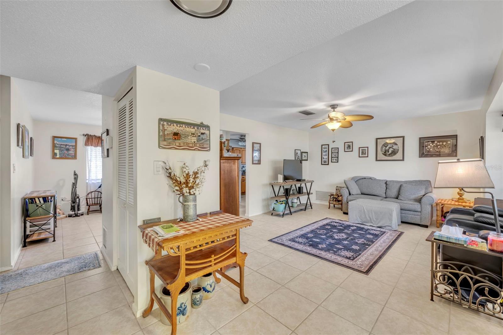9830 BUNKER RD, LEESBURG, FL, 34788