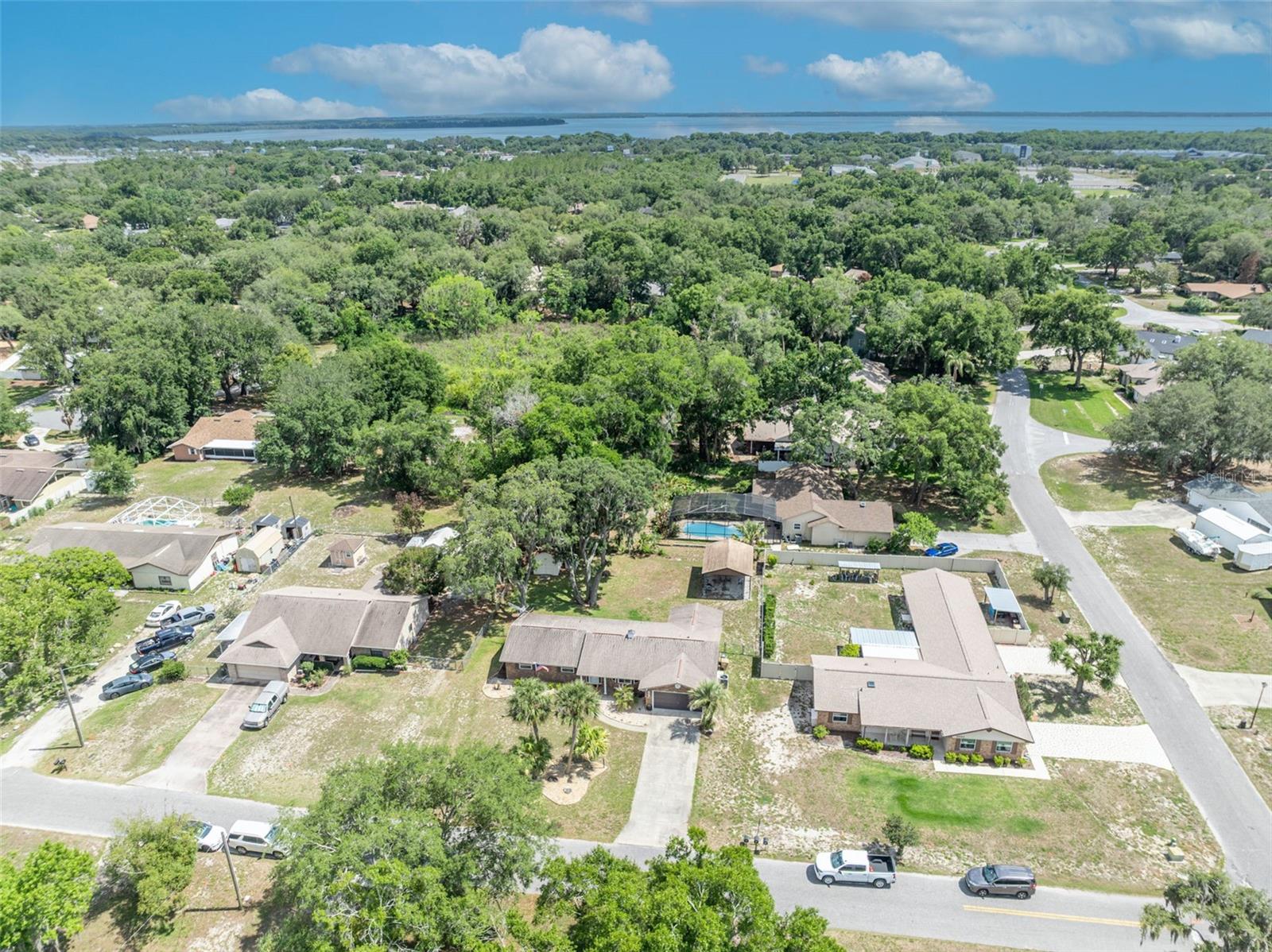 9830 BUNKER RD, LEESBURG, FL, 34788