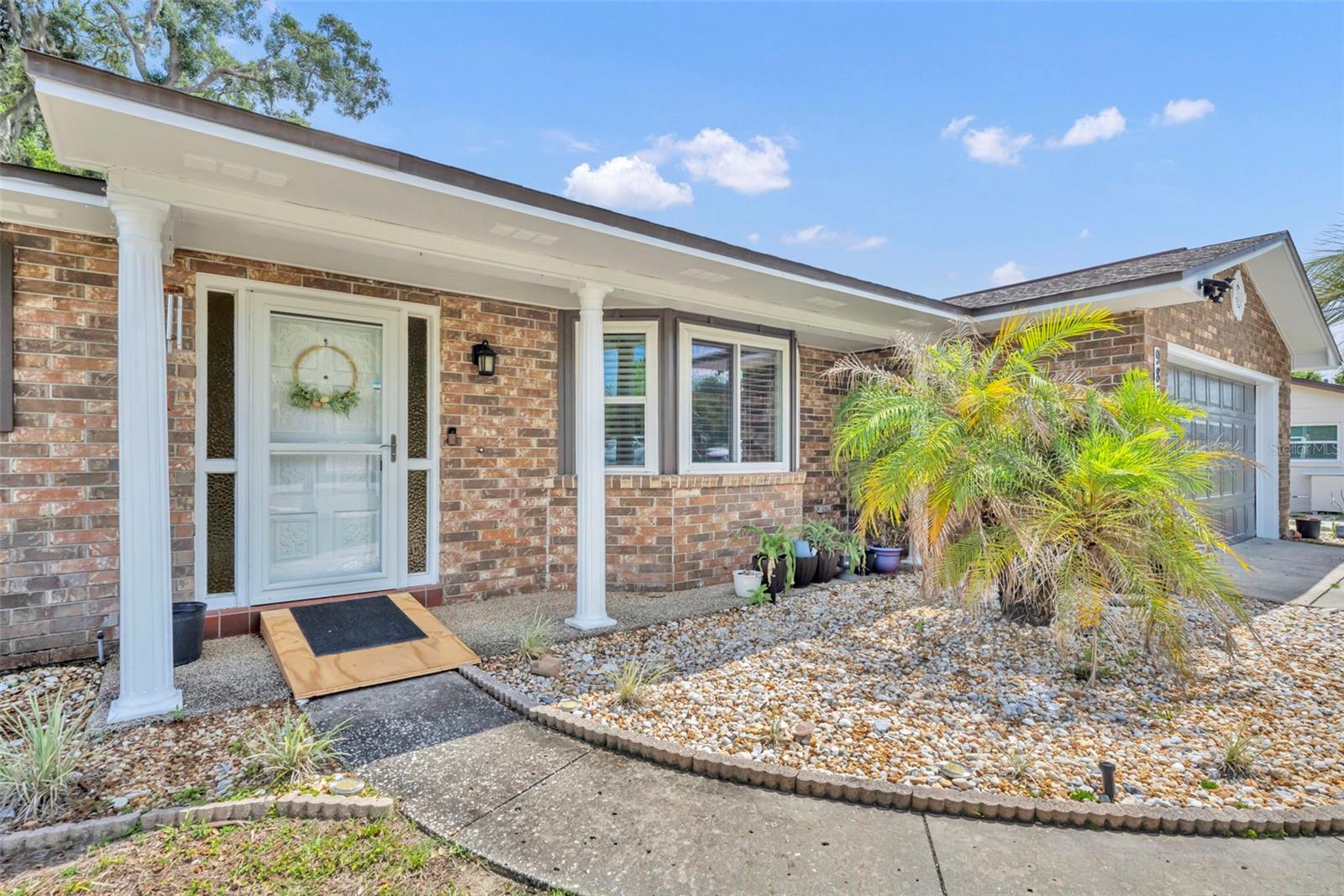 9830 BUNKER RD, LEESBURG, FL, 34788