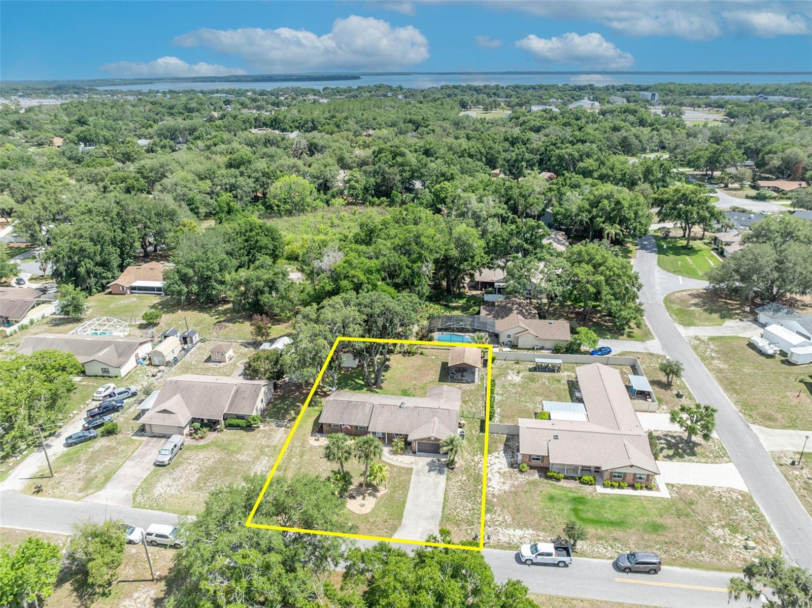 9830 BUNKER RD, LEESBURG, FL, 34788