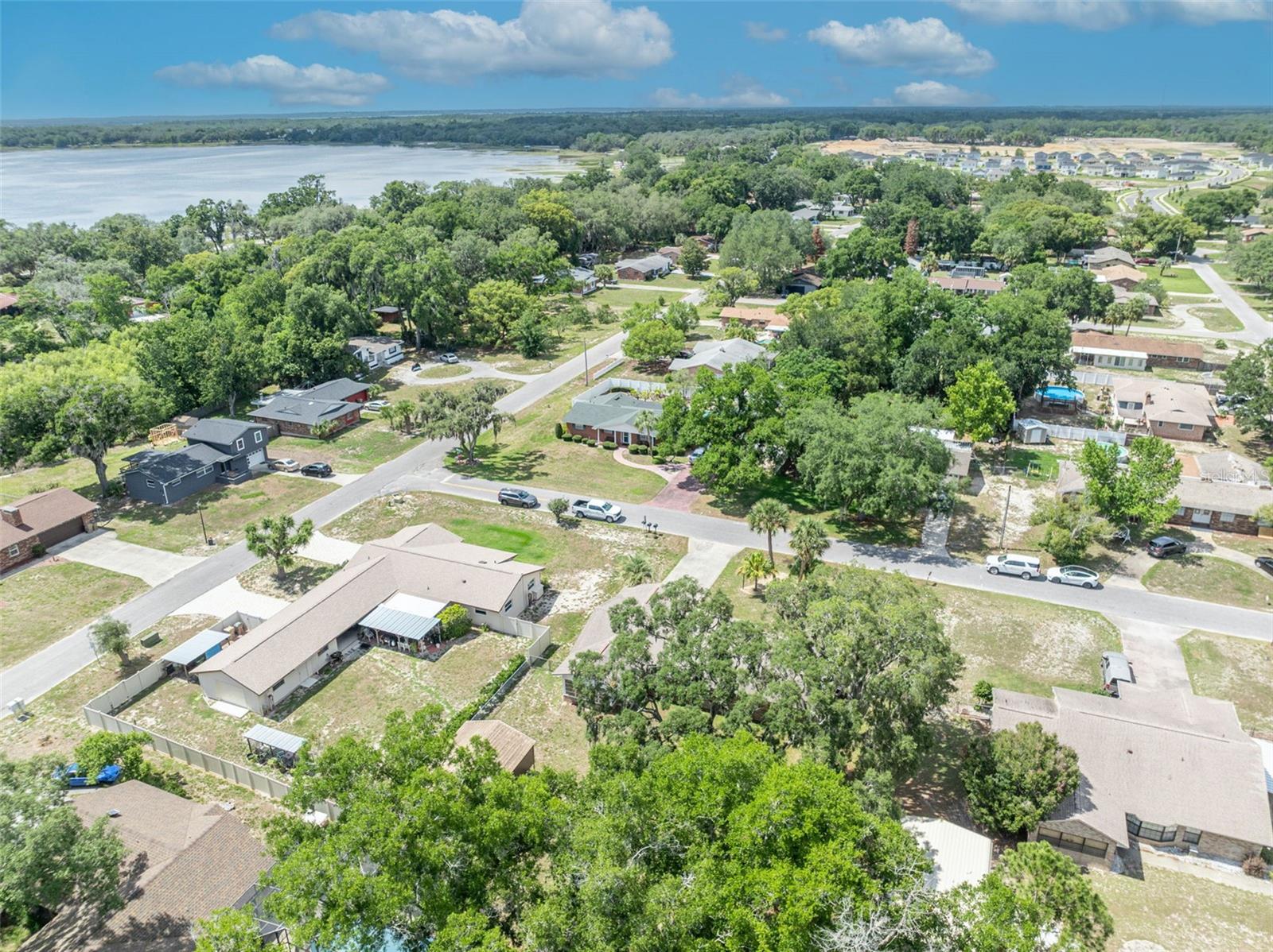 9830 BUNKER RD, LEESBURG, FL, 34788