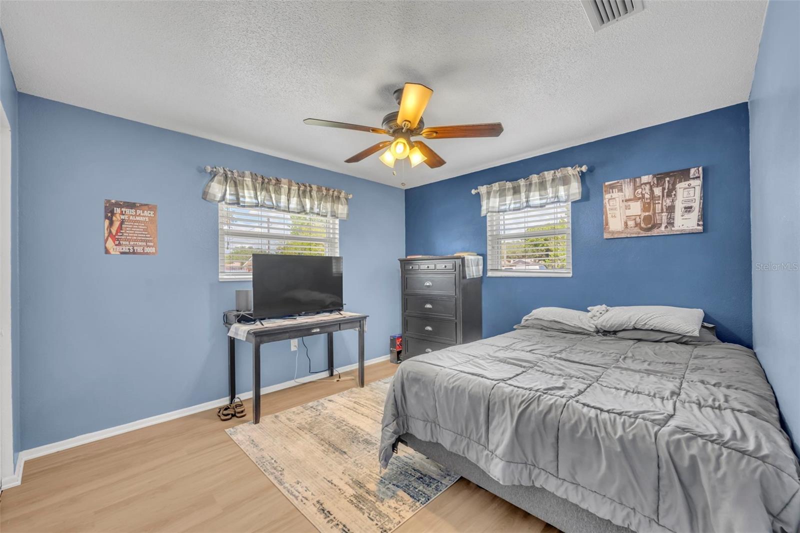 9830 BUNKER RD, LEESBURG, FL, 34788