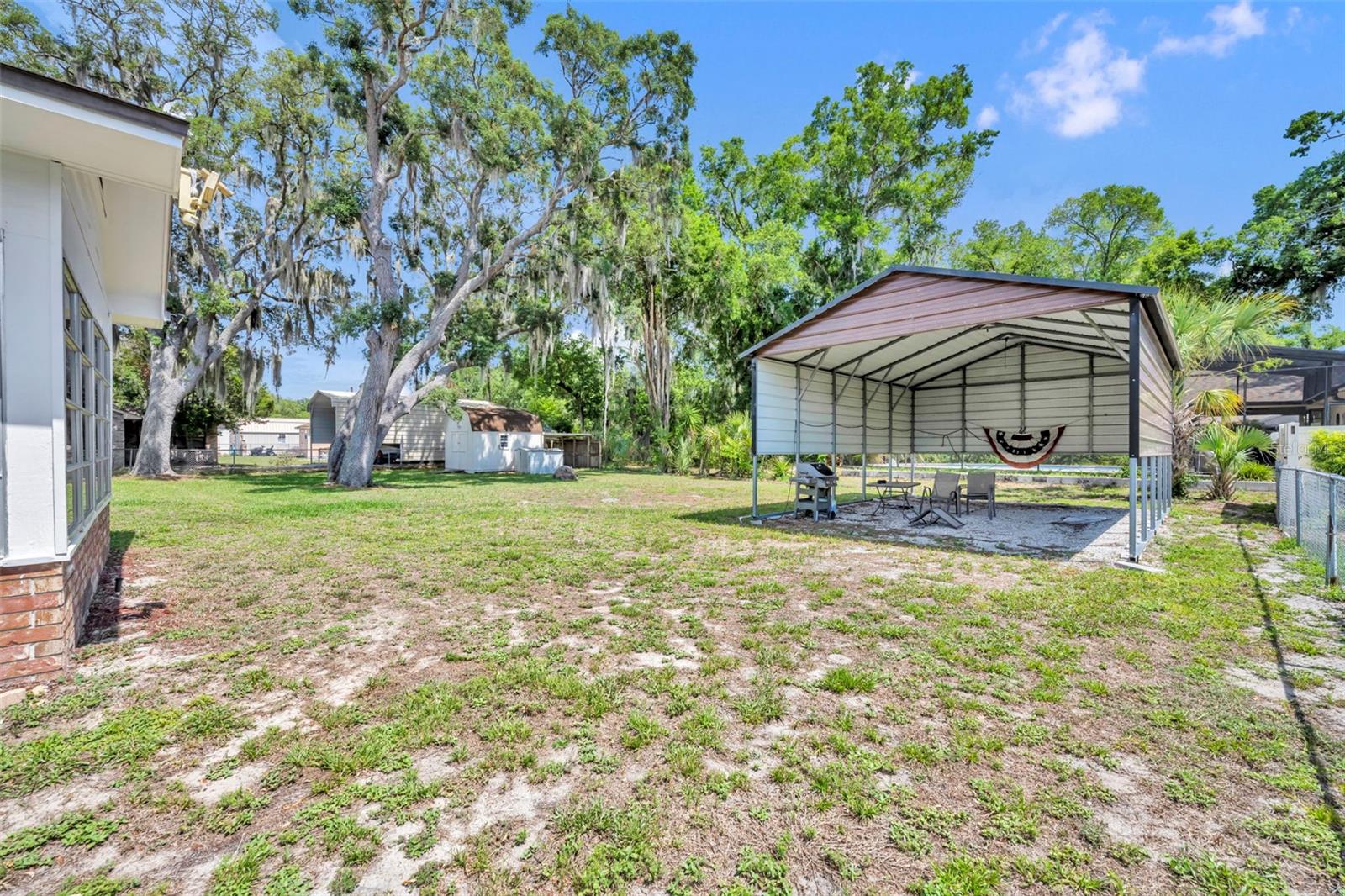 9830 BUNKER RD, LEESBURG, FL, 34788