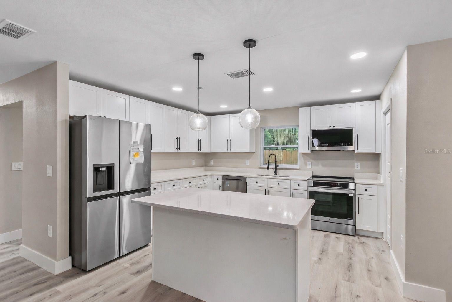 1702 NW 27TH AVE, OCALA, FL, 34475