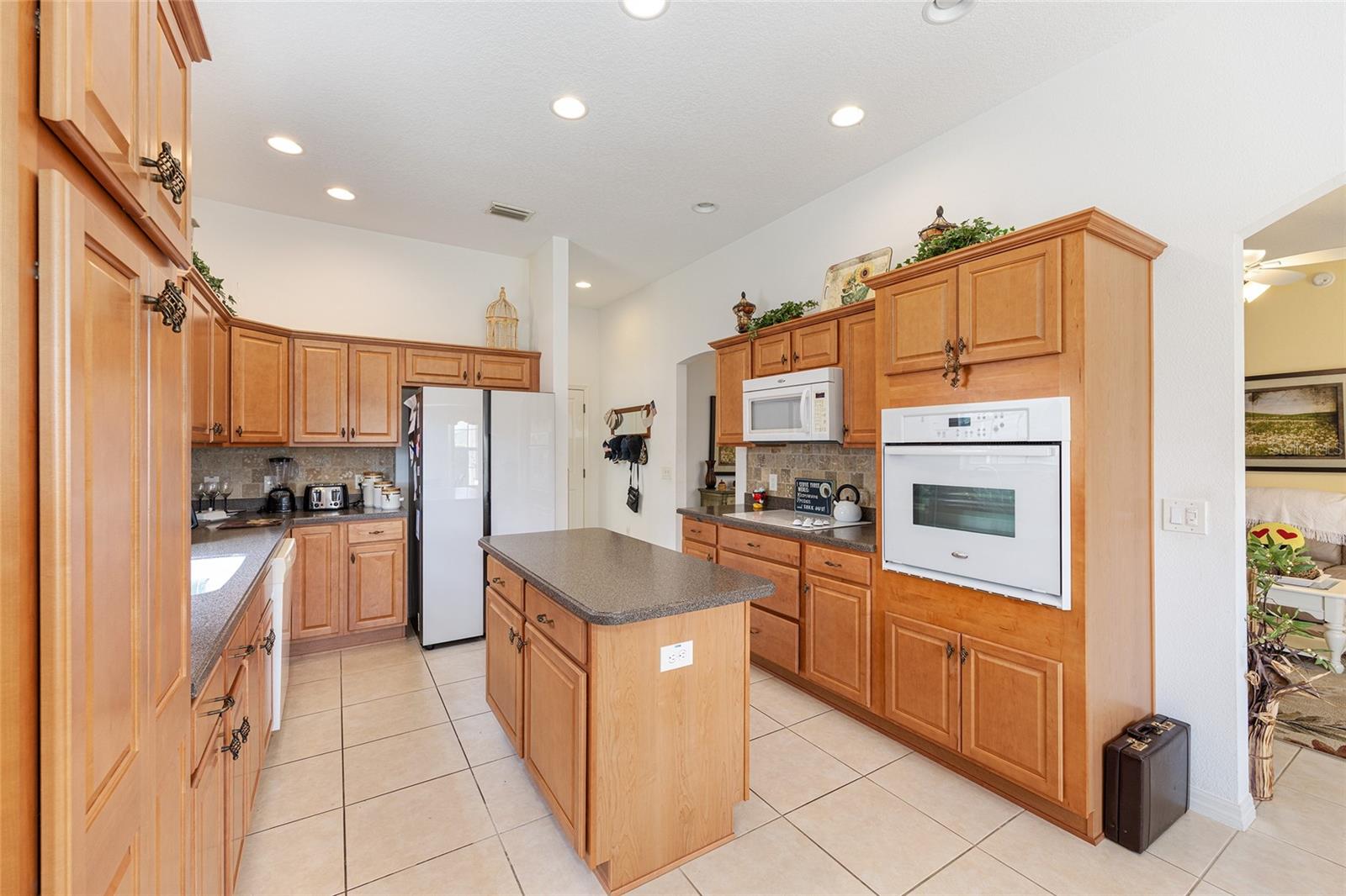 2047 DUNSTER CT, THE VILLAGES, FL, 32162