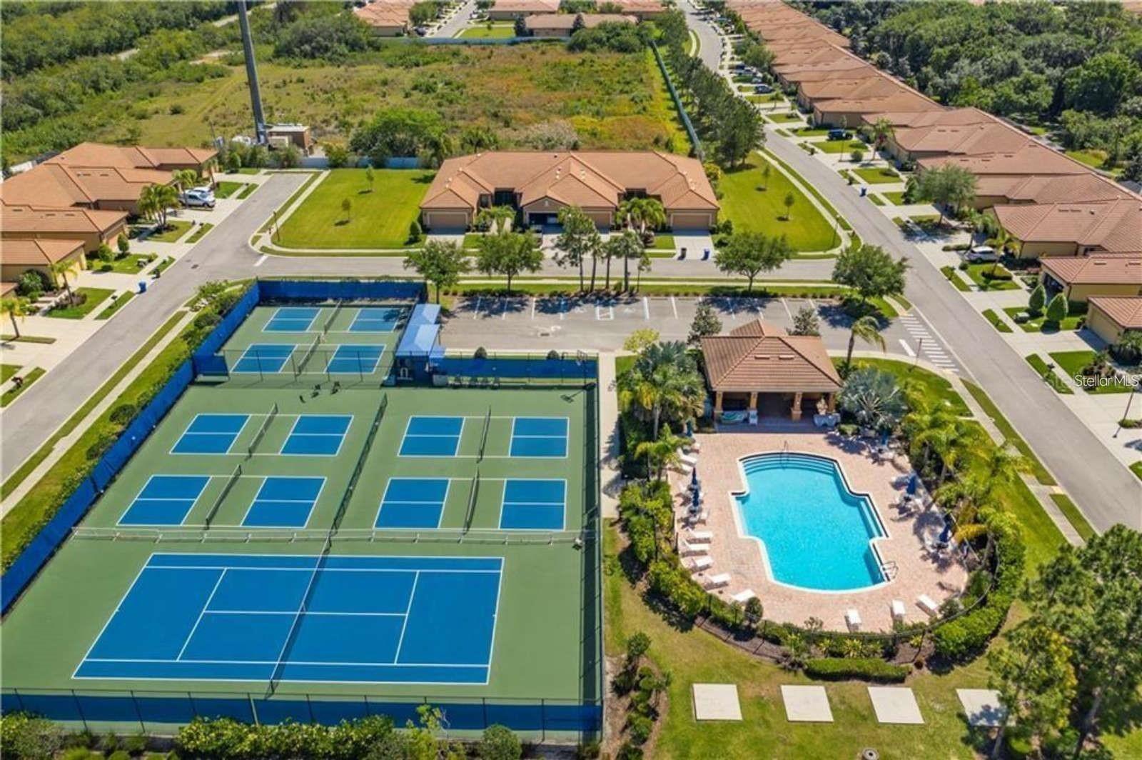 140 SHELL FALLS DR, APOLLO BEACH, FL, 33572