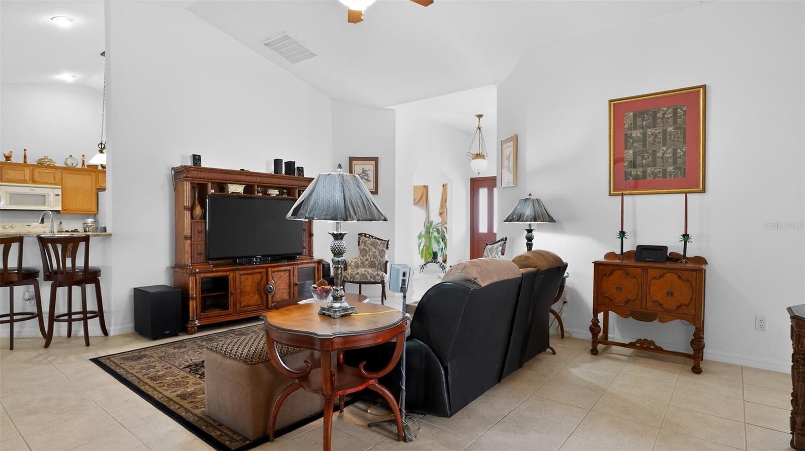 208 MARION OAKS TRL, OCALA, FL, 34473