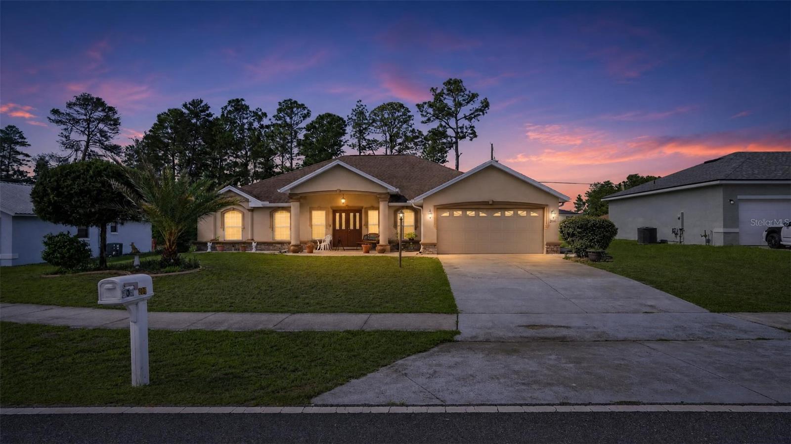 208 MARION OAKS TRL, OCALA, FL, 34473
