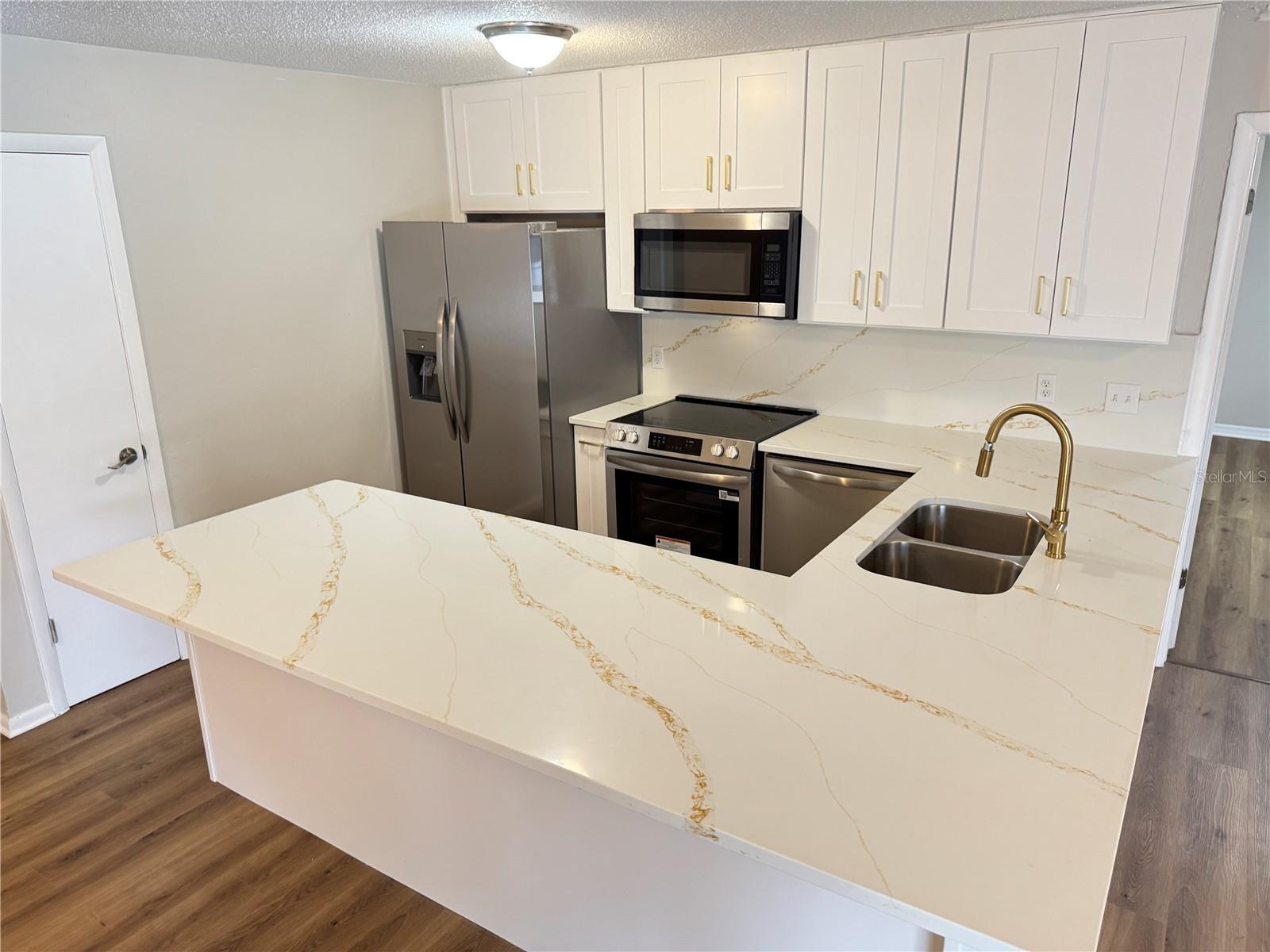 1602 LESLIE DR, LAKELAND, FL, 33801