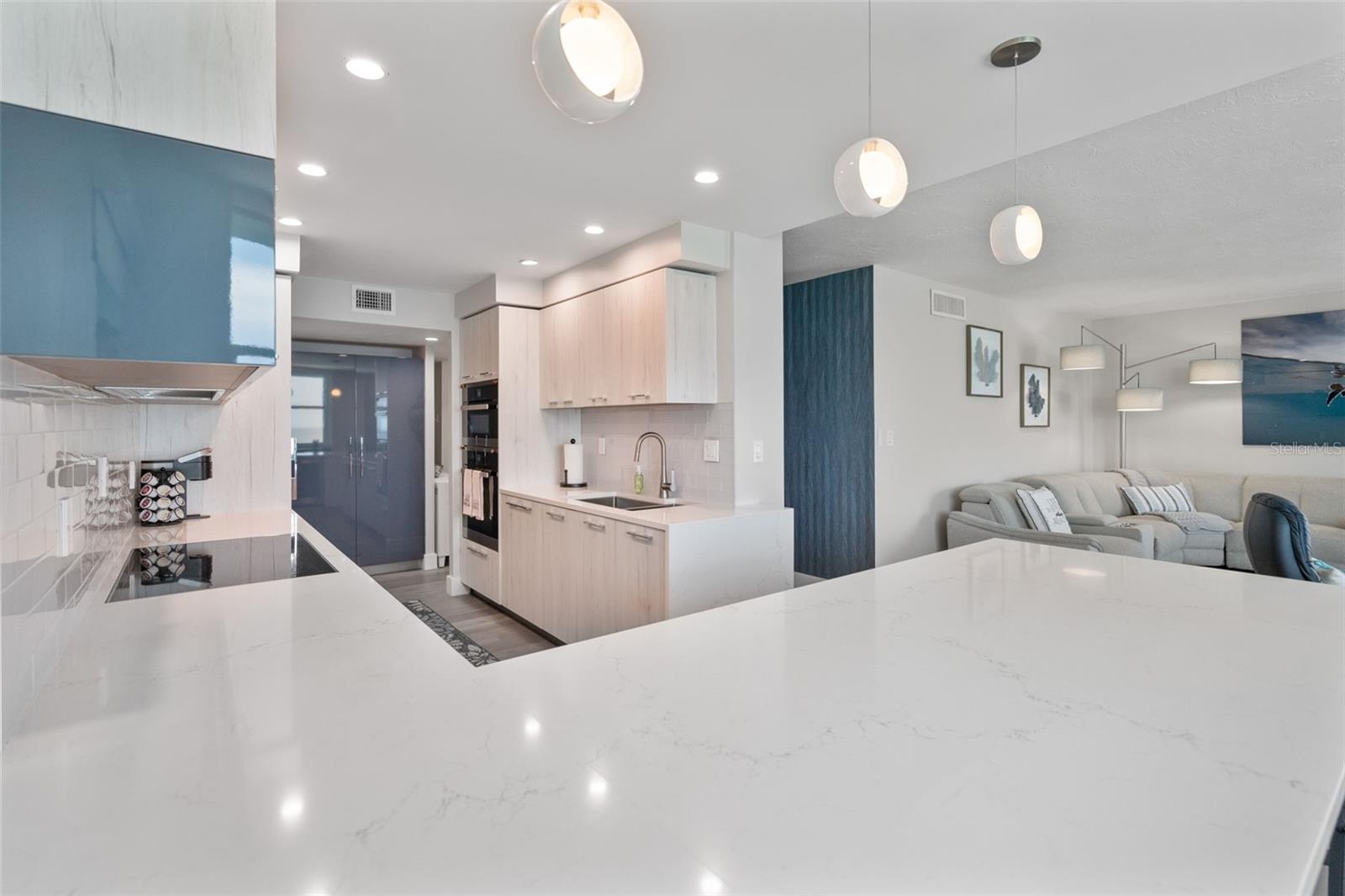 1050 LONGBOAT CLUB RD #901, LONGBOAT KEY, FL, 34228