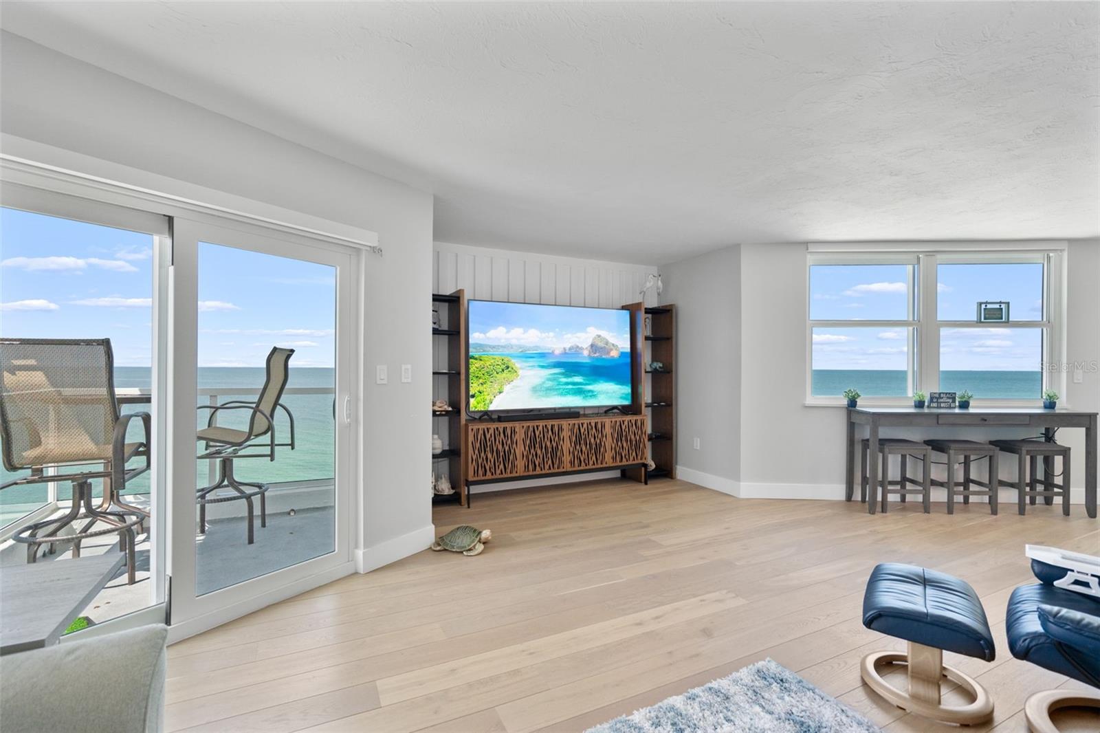 1050 LONGBOAT CLUB RD #901, LONGBOAT KEY, FL, 34228