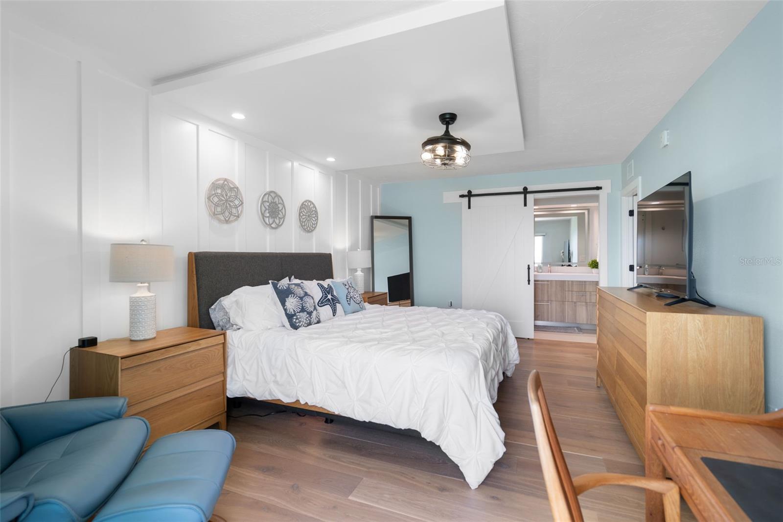 1050 LONGBOAT CLUB RD #901, LONGBOAT KEY, FL, 34228