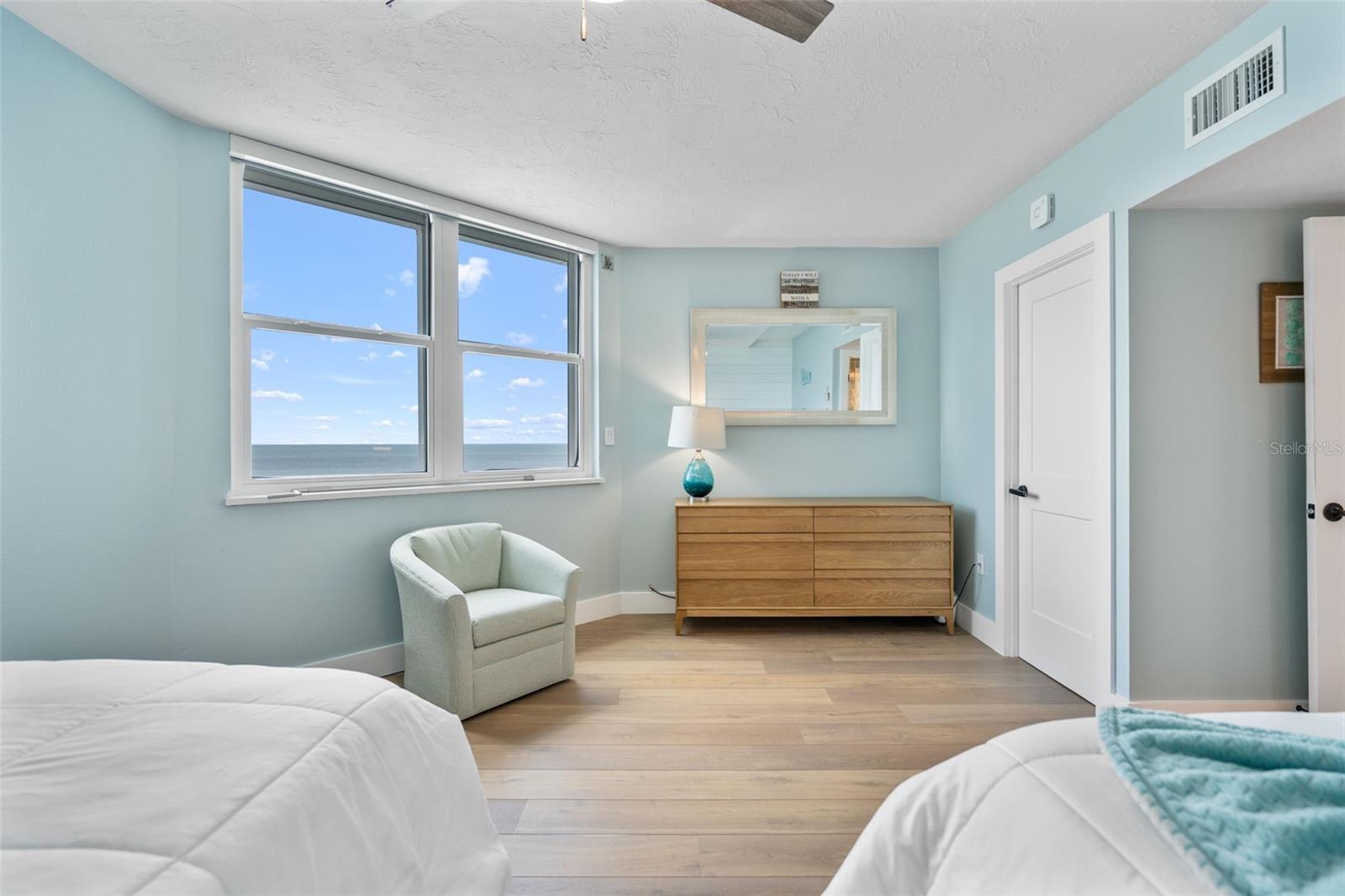 1050 LONGBOAT CLUB RD #901, LONGBOAT KEY, FL, 34228
