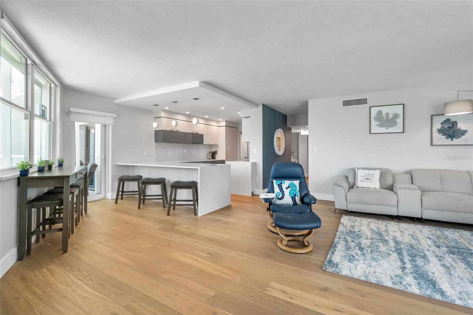 1050 LONGBOAT CLUB RD #901, LONGBOAT KEY, FL, 34228