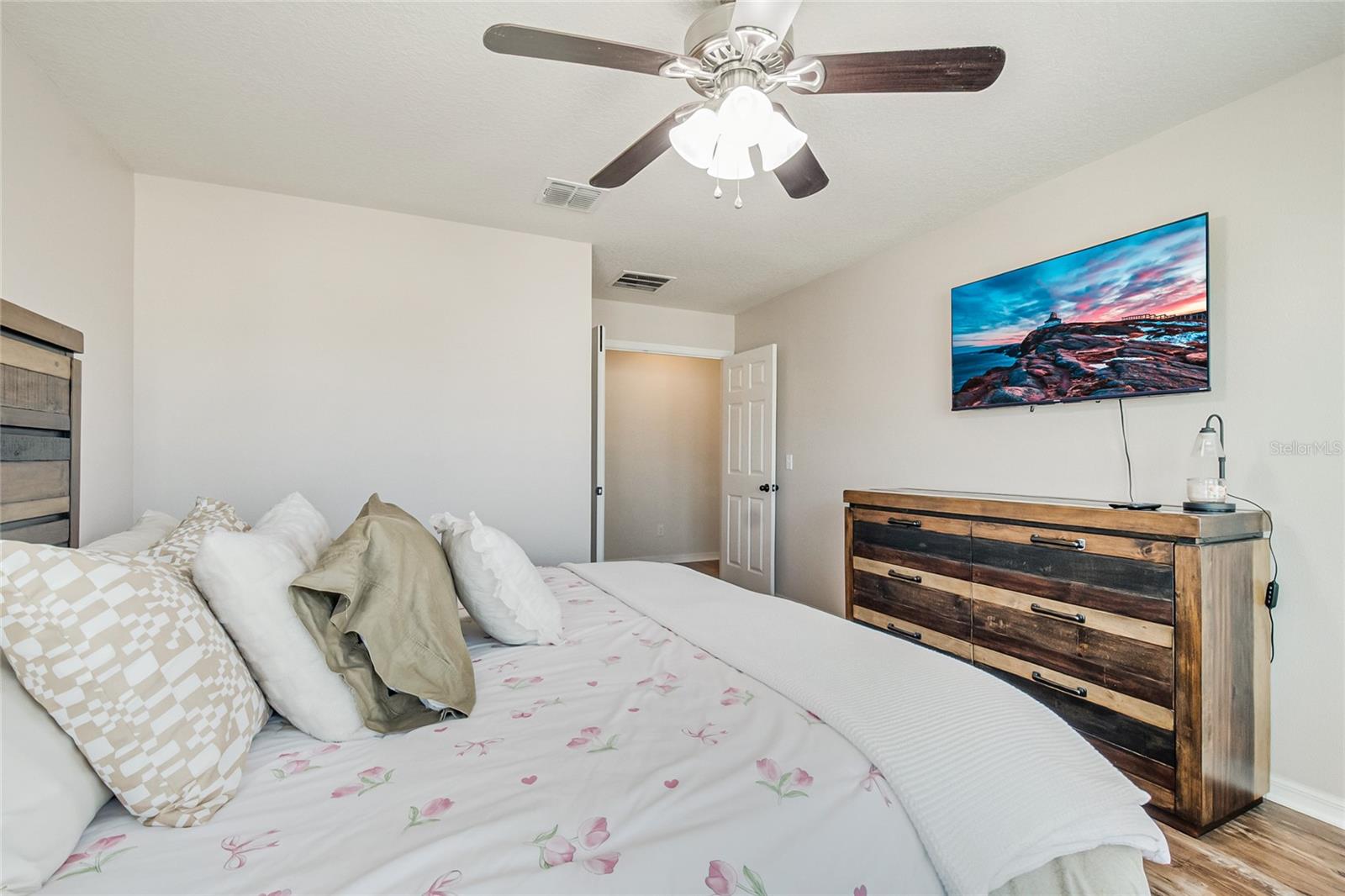 2001 RED BLUFF AVE, APOPKA, FL, 32712