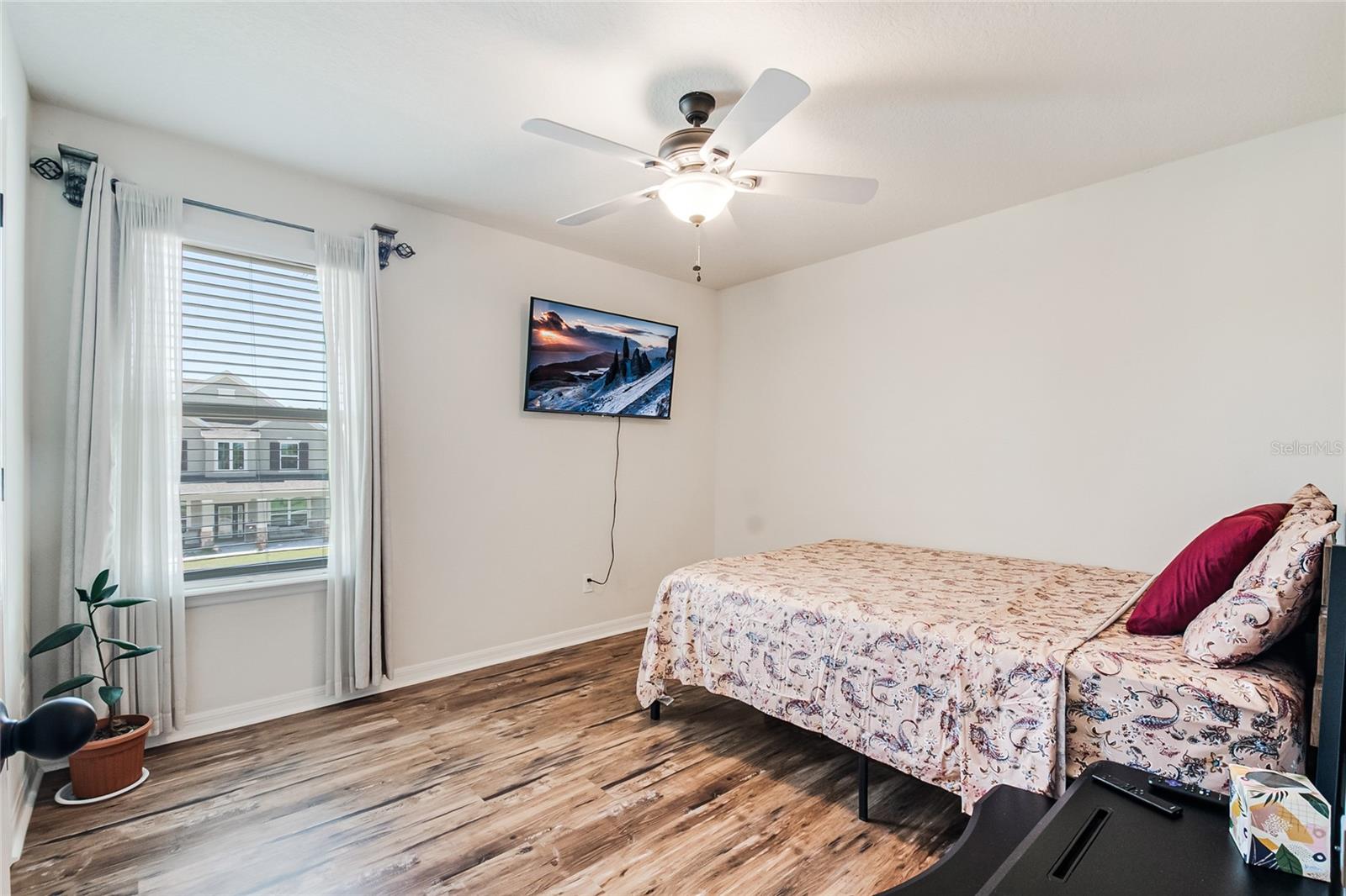 2001 RED BLUFF AVE, APOPKA, FL, 32712