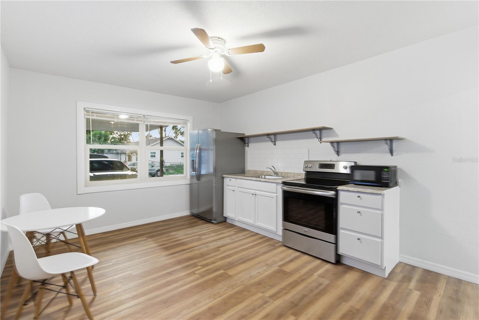 8607 MAY CIR, TAMPA, FL, 33614