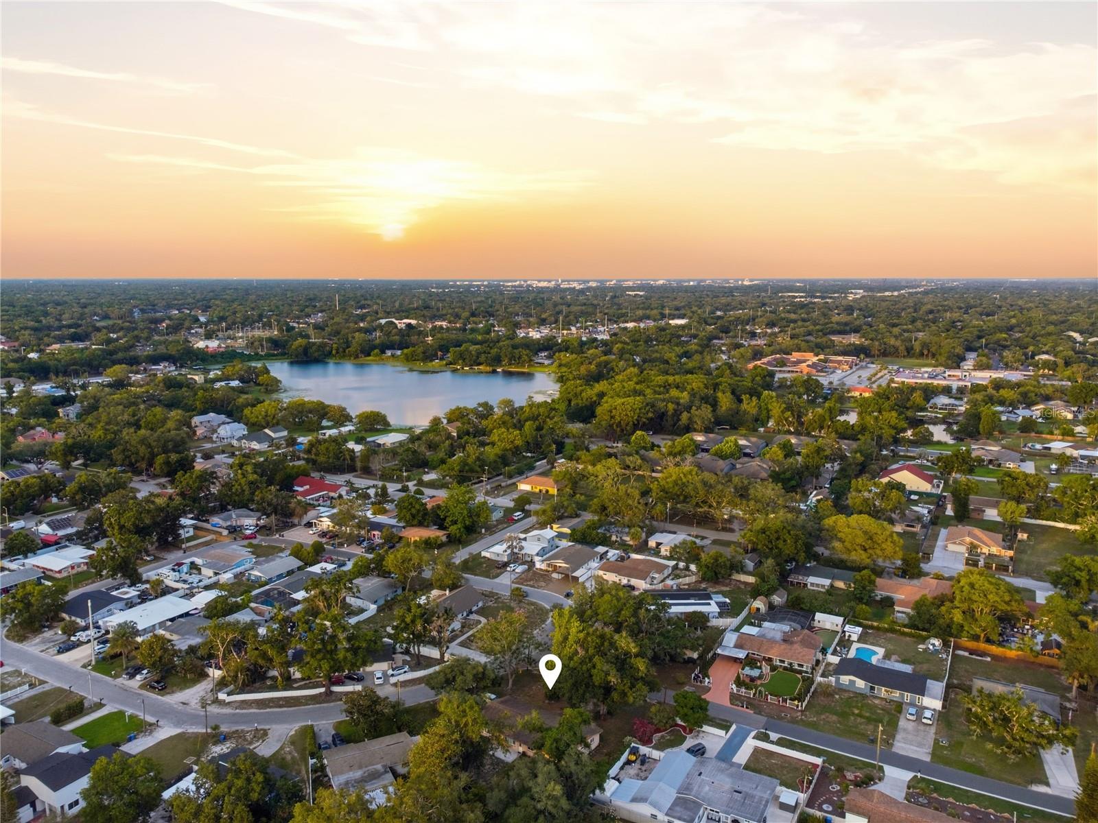 8607 MAY CIR, TAMPA, FL, 33614