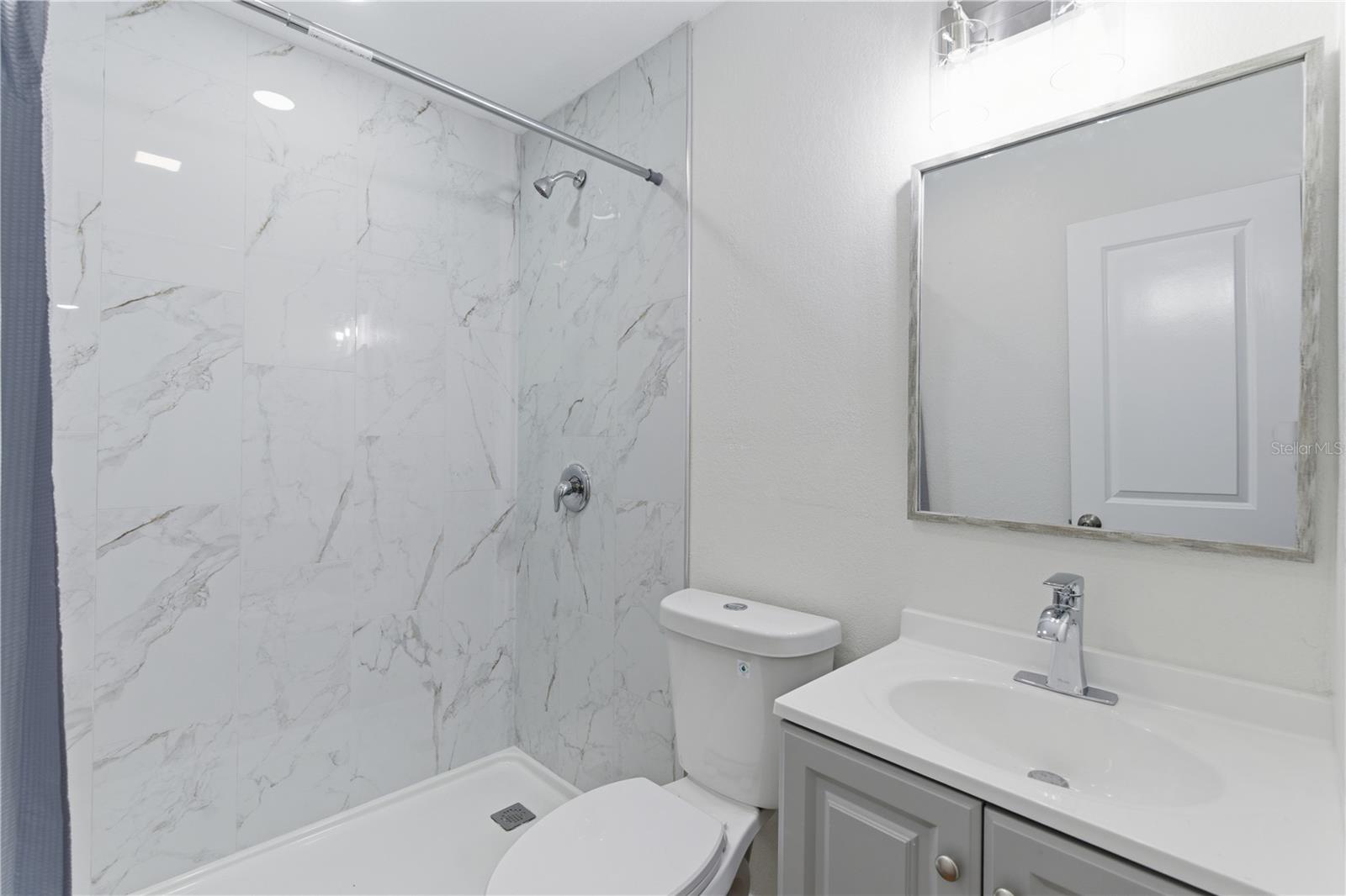 8607 MAY CIR, TAMPA, FL, 33614