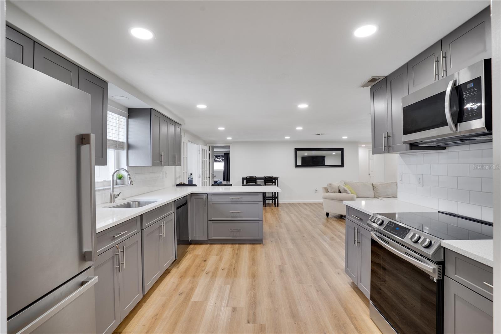 7715 FOXBLOOM DR, PORT RICHEY, FL, 34668