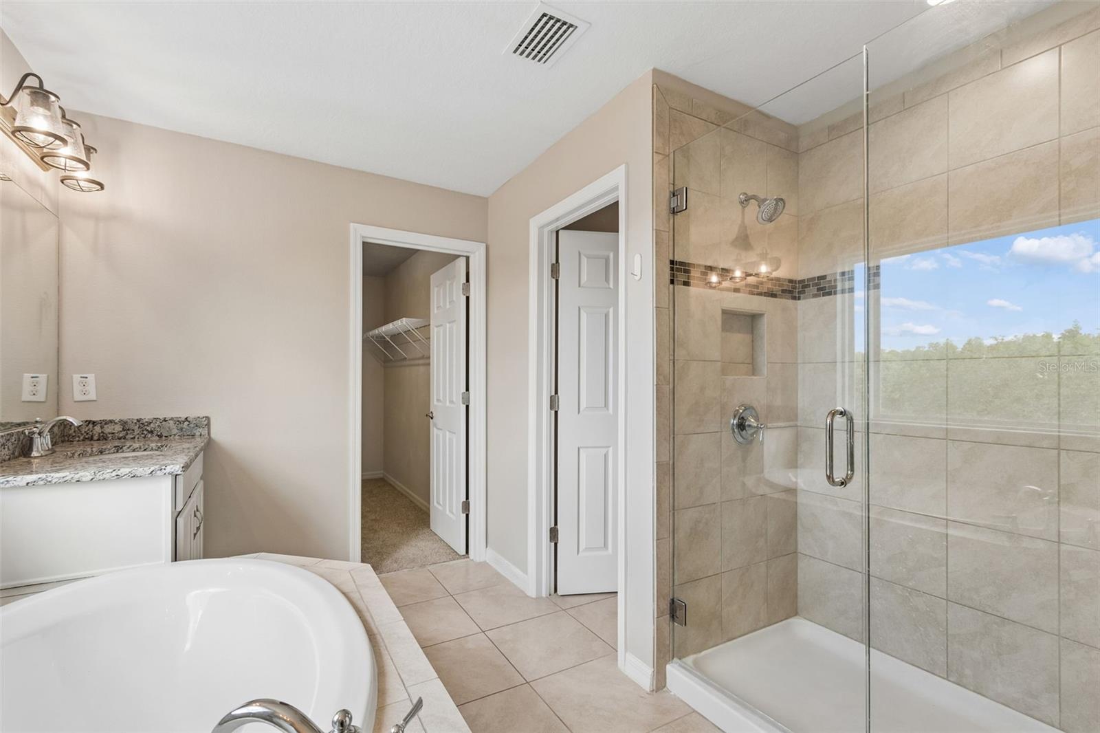 1192 MULTIFLORA LOOP, LUTZ, FL, 33558