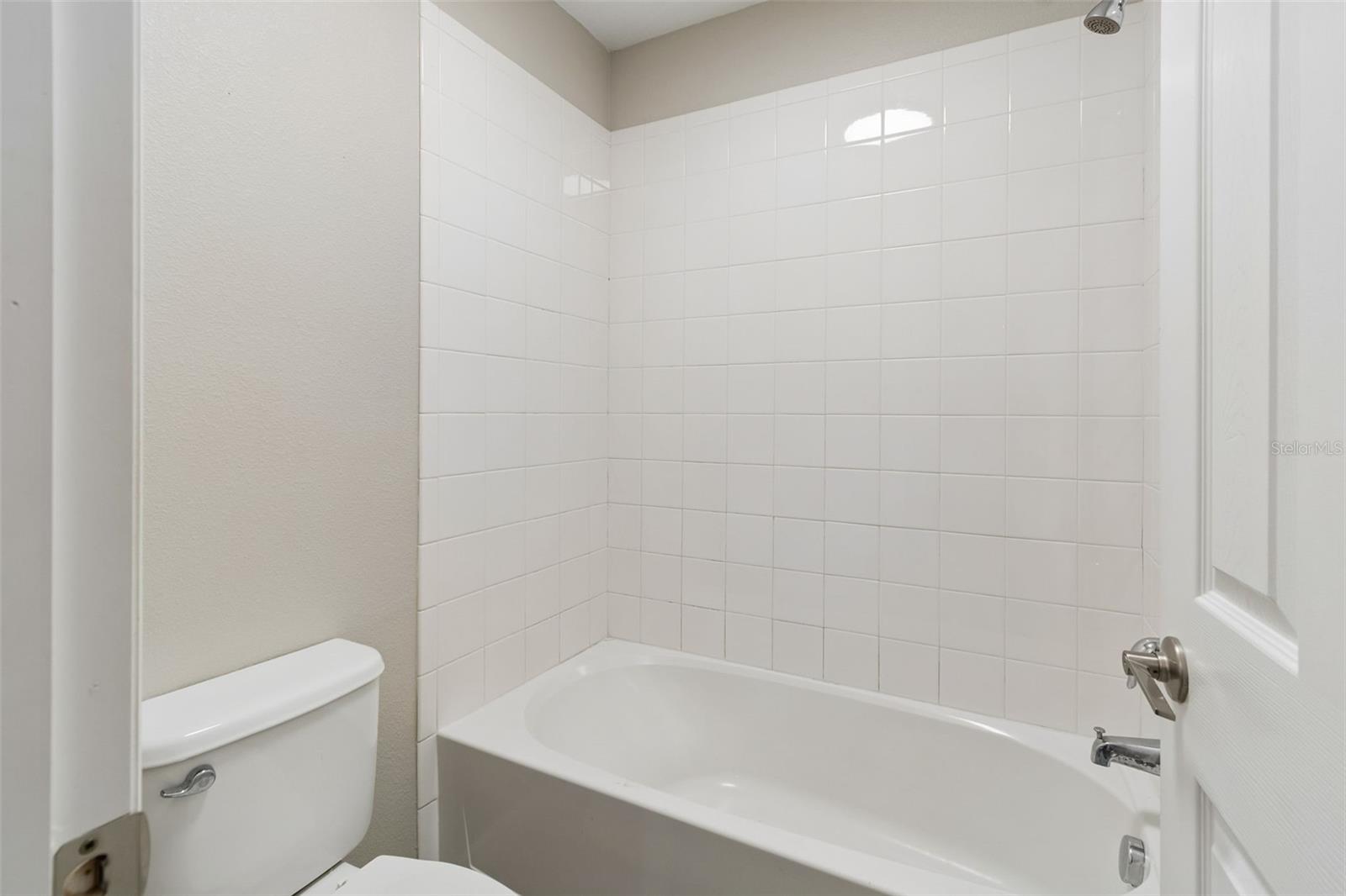 1192 MULTIFLORA LOOP, LUTZ, FL, 33558