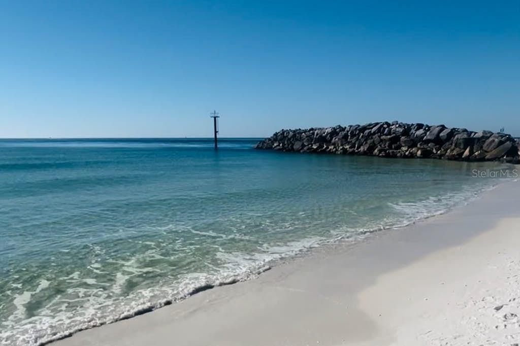 111 GULF WINDS CT #111, DESTIN, FL, 32541