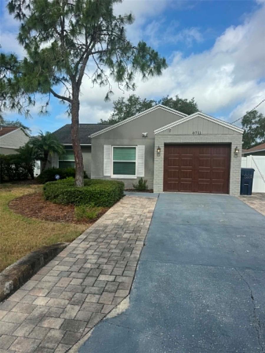 6711 S SHERIDAN RD, TAMPA, FL, 33611