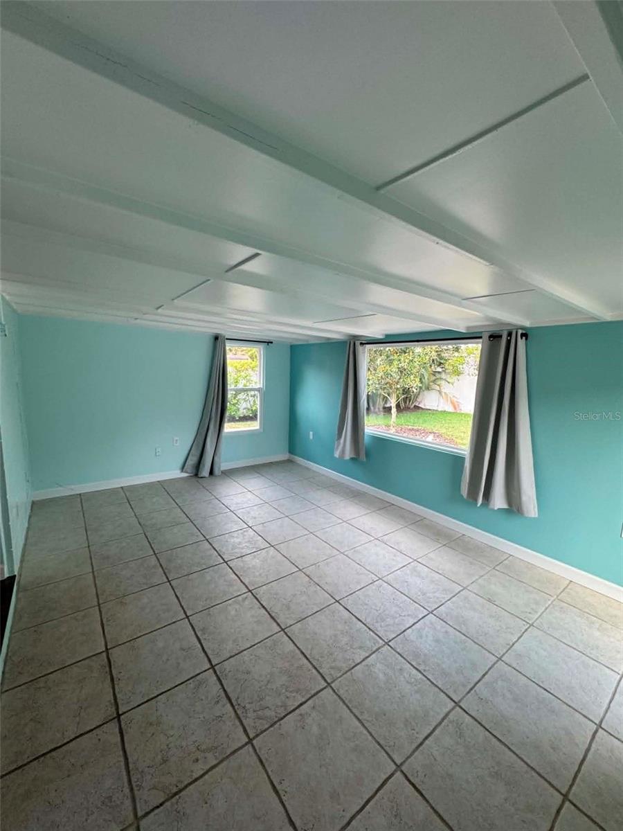 6711 S SHERIDAN RD, TAMPA, FL, 33611