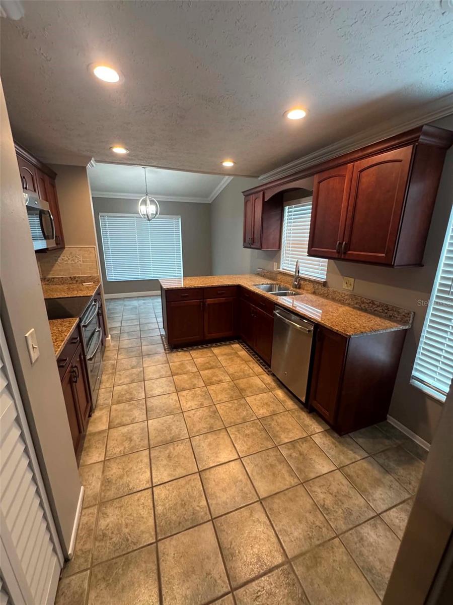 6711 S SHERIDAN RD, TAMPA, FL, 33611