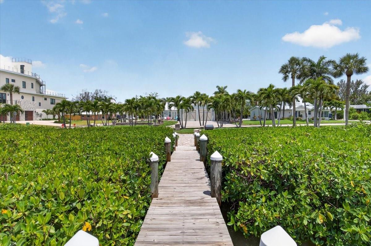 216 SUNRISE DR, NOKOMIS, FL, 34275