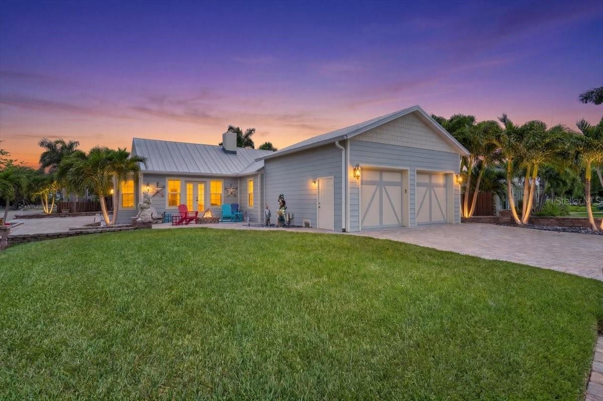 216 SUNRISE DR, NOKOMIS, FL, 34275